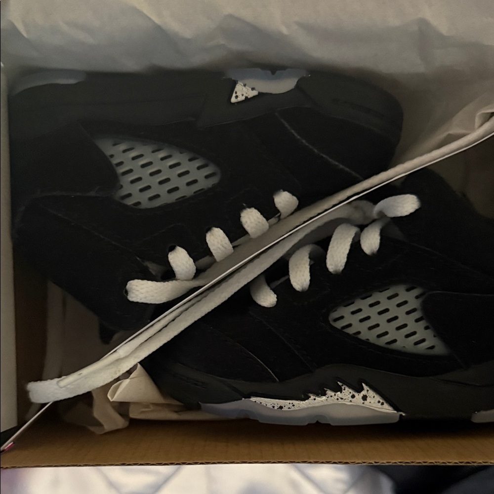 Jordan 5 Retro OG Black and Metallic Silver